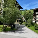 Somski * Saalbach-Hinterglemm